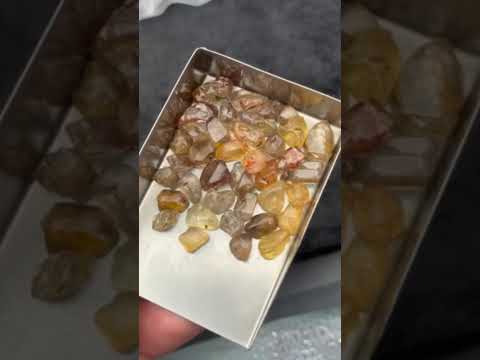83 Carats Cambodian Zircon For Cutting | Rough Gems Deal