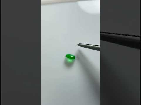 0.57 Carat Tsavorite Garnet – Vivid Green Natural Gemstone, 6x4mm