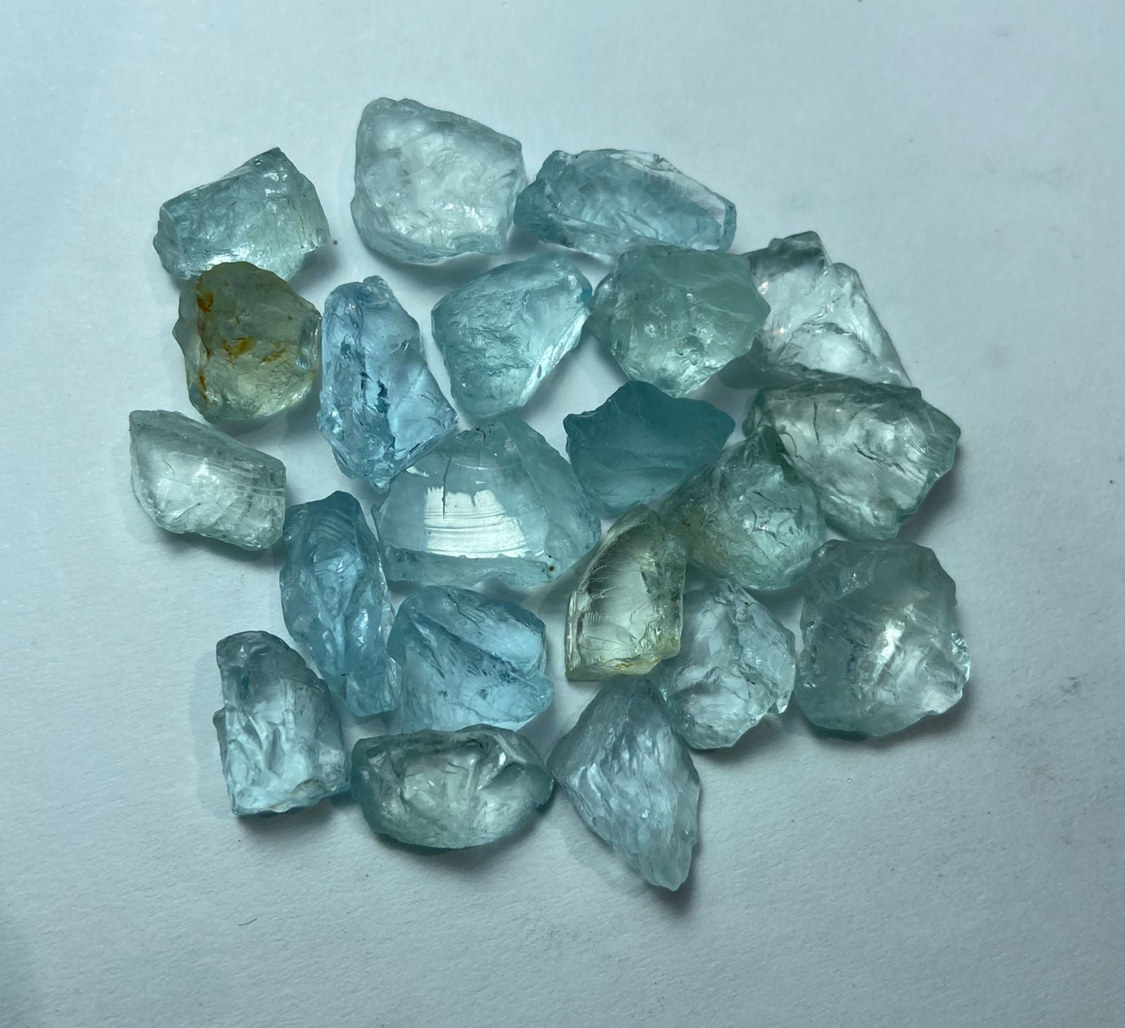 aquamarine facet rough

