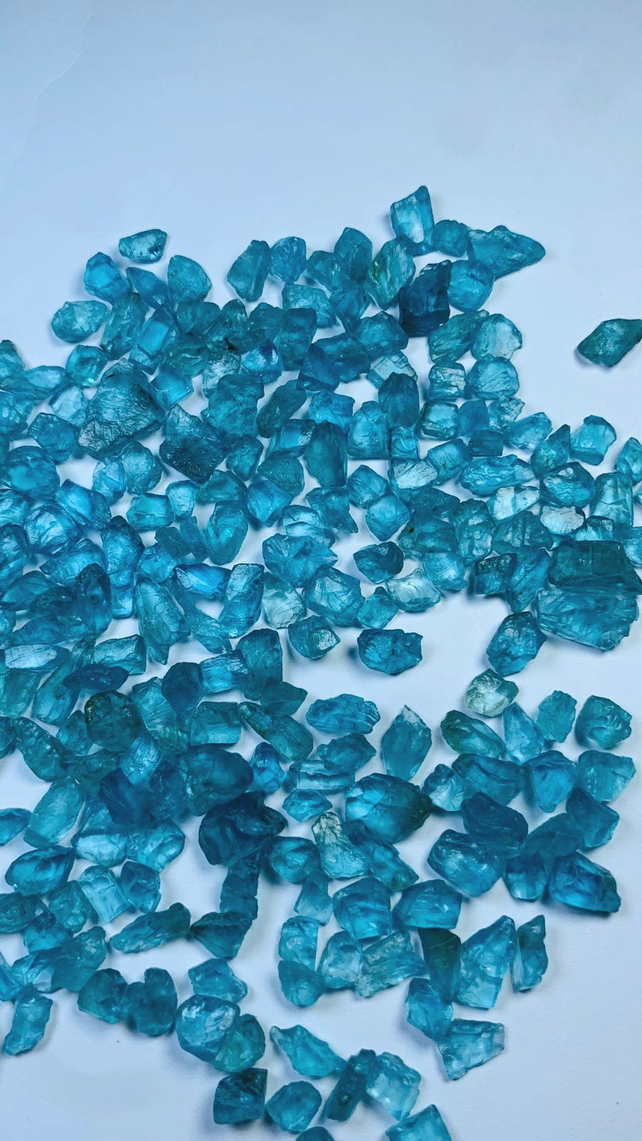 266 Carats Facet Grade Raw Blue Apatite Stones For Cutting