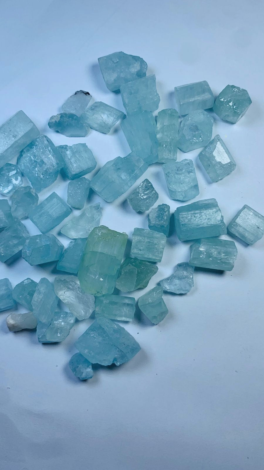 84 Grams Blue Raw Aquamarine For Faceting