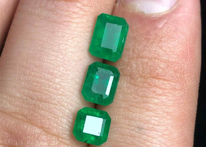 4.10 Carats Emerald And 54 Carats Ametrine