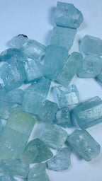 84 Grams Blue Raw Aquamarine For Faceting