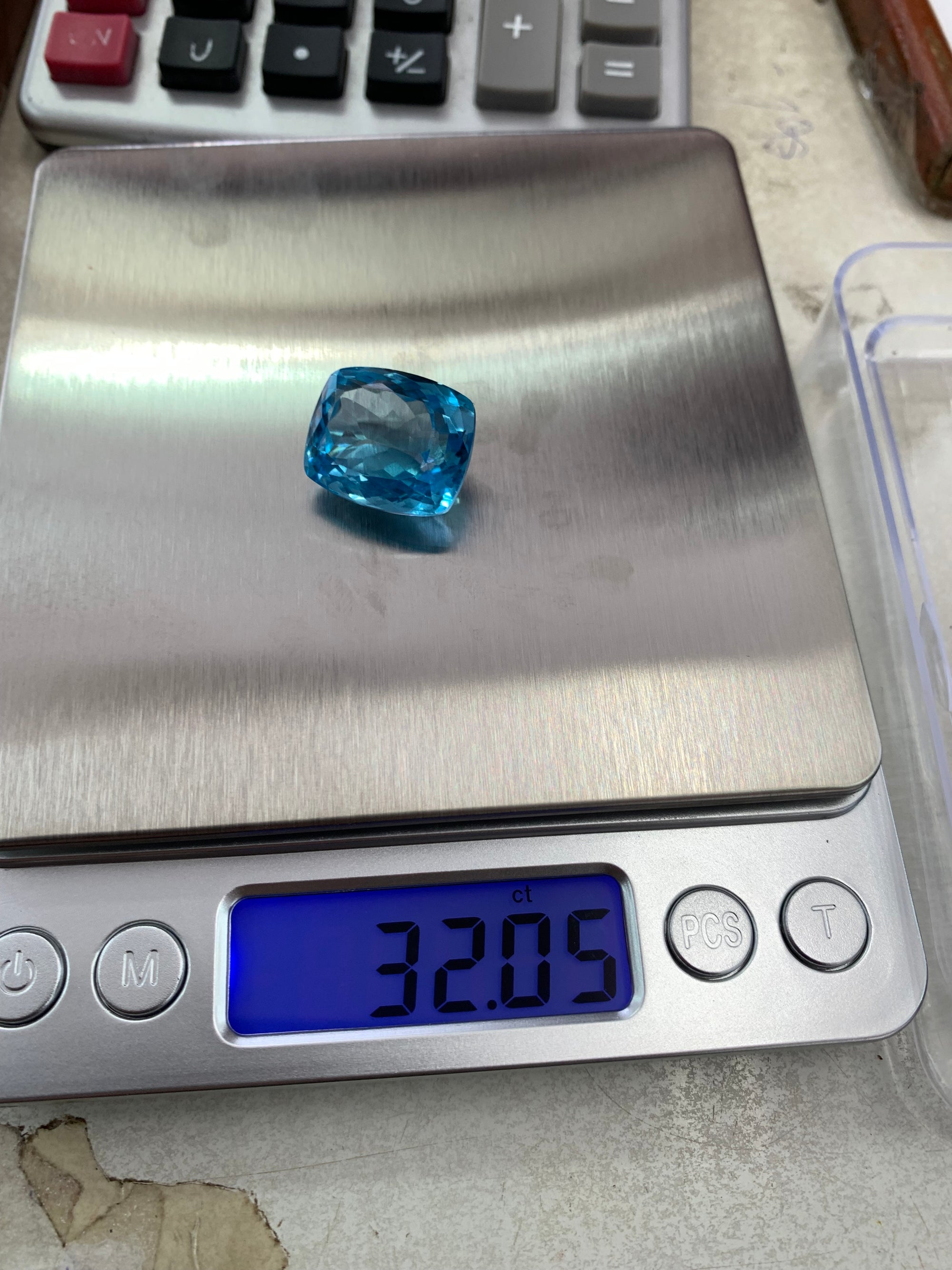 topaz gemstone