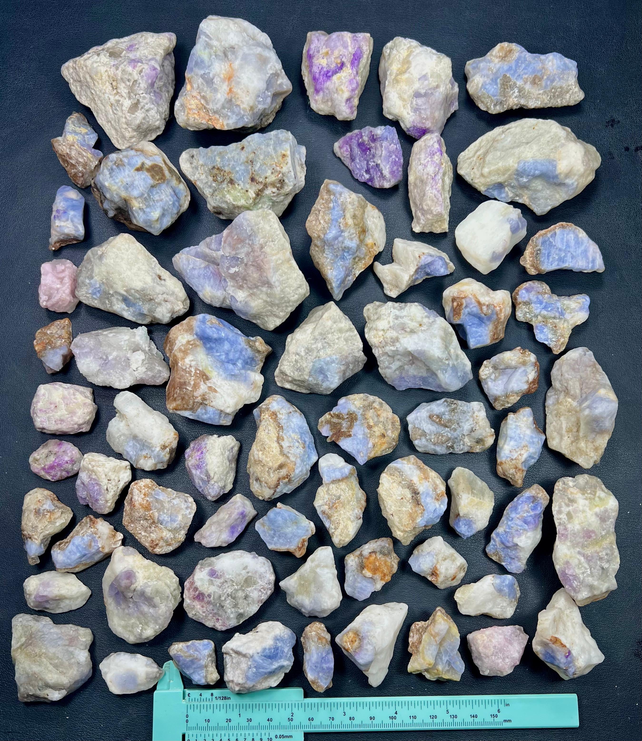 natural raw Heckmanite crystal 3.2 kg wholesale

